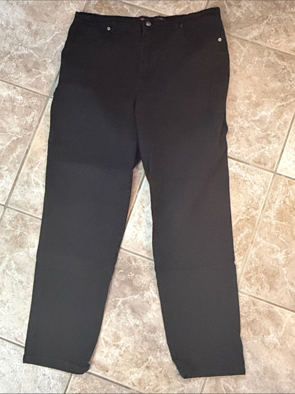 Gloria Vanderbilt Black Straight Leg Jeans Size 12 Excellent Condition